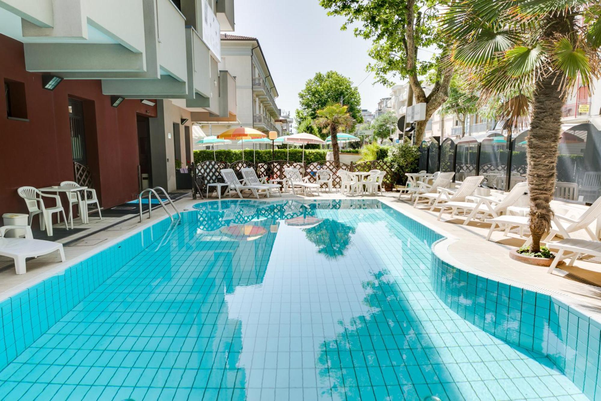 Hotel Giglio Римини Экстерьер фото