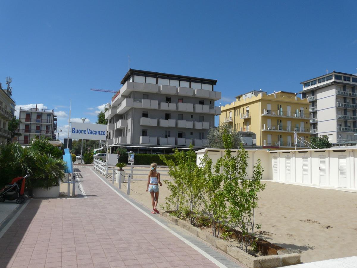 Hotel Giglio Римини Экстерьер фото