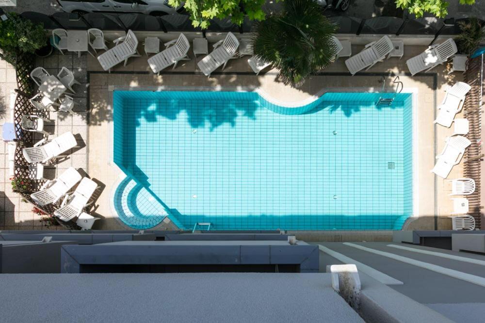 Hotel Giglio Римини Экстерьер фото
